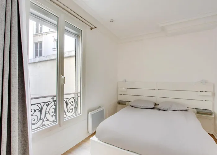 Flex Living - Whole House - Claude Bernard パリ